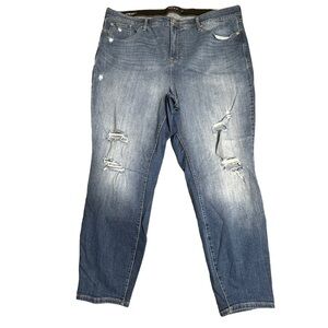 Torrid Sky High Skinny distressed crop jeans size 26